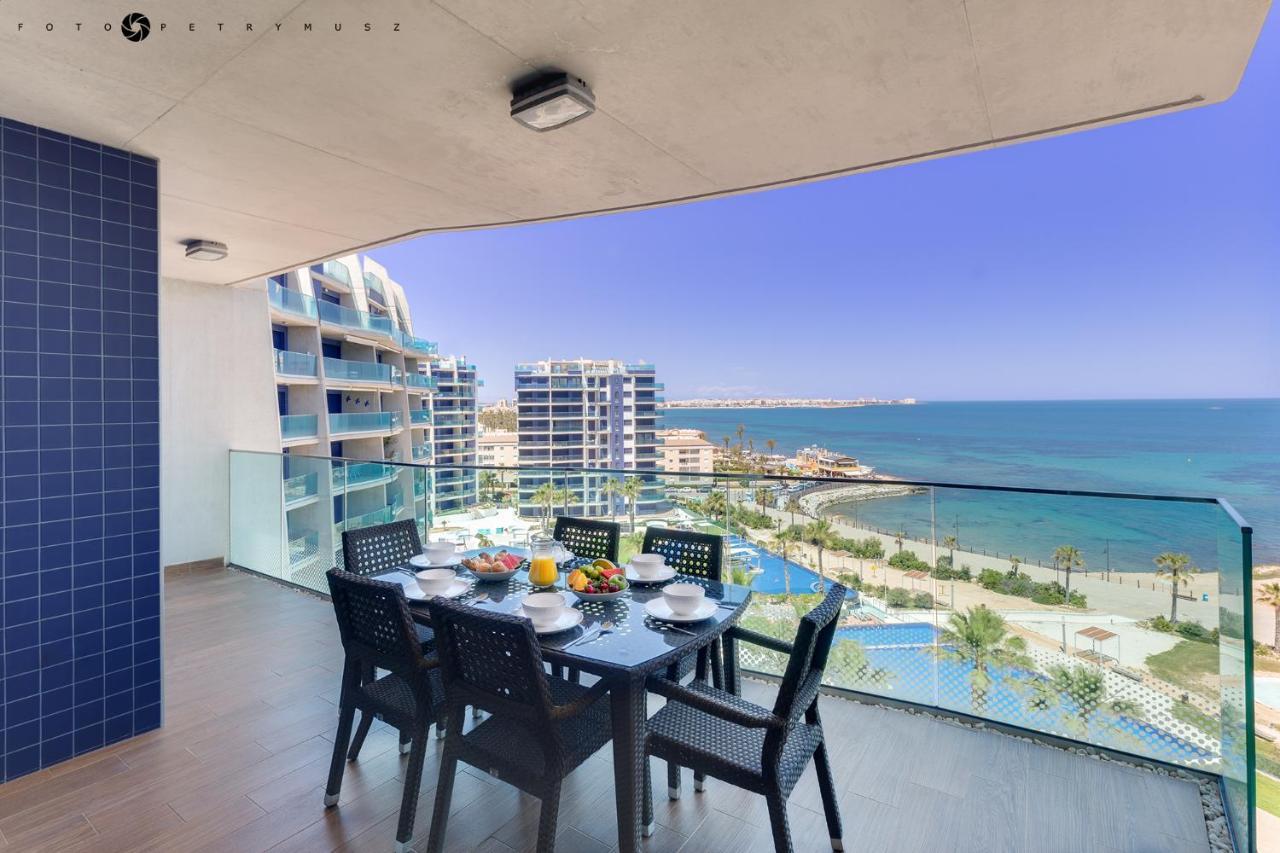 Apartamento Sea Senses Victoria Frente Al Mar Торевиеха Екстериор снимка